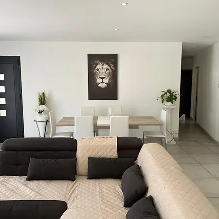 Apartman Les Lauriers *