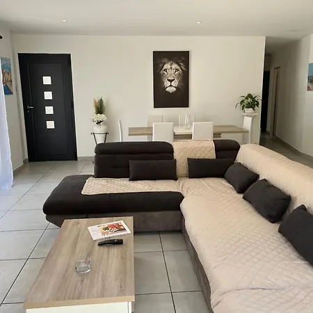 דירה Les Nefliers סן-מקסים