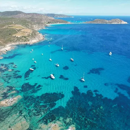 Les Nefliers דירה