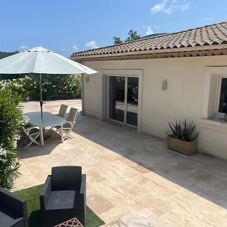 Les Nefliers * סן-מקסים